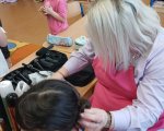Małe Głowy, Wielkie Fryzury!