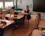 Dzieci uczą dzieci – mali nauczyciele w akcji!